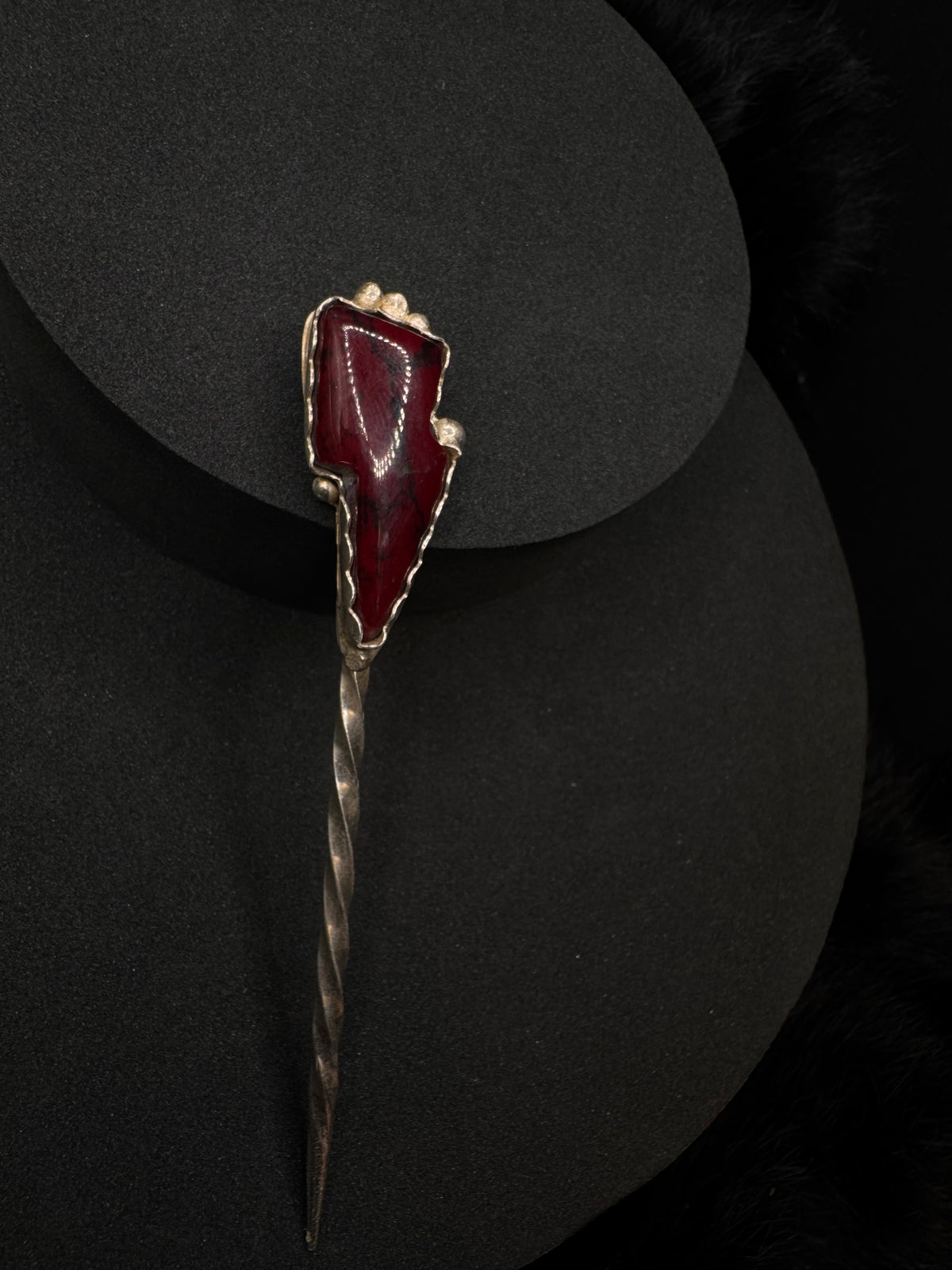 Cowboy Toothpick - Bloody Bison Lightning Bolt Stone